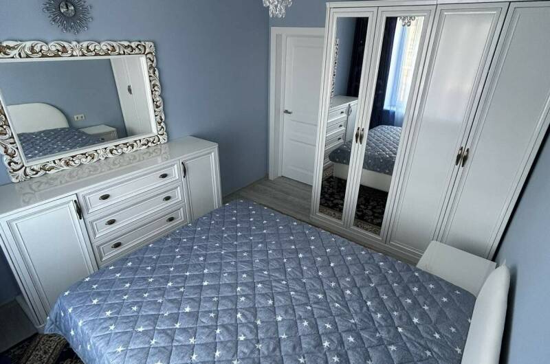 Дом с бассейном