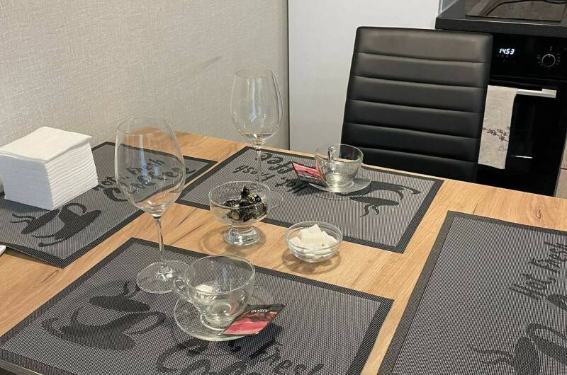 Студия на Александрийском переулке