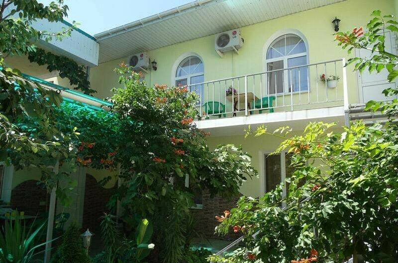 Гостевой дом Центральная 14