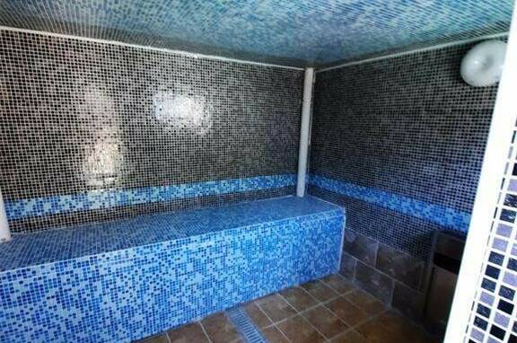 Отель «Друзья»