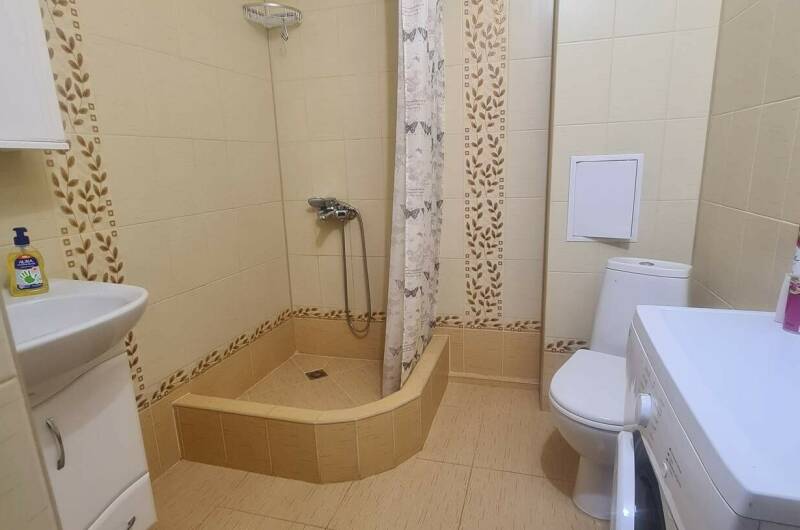 Однокомнатная квартира на Толстого