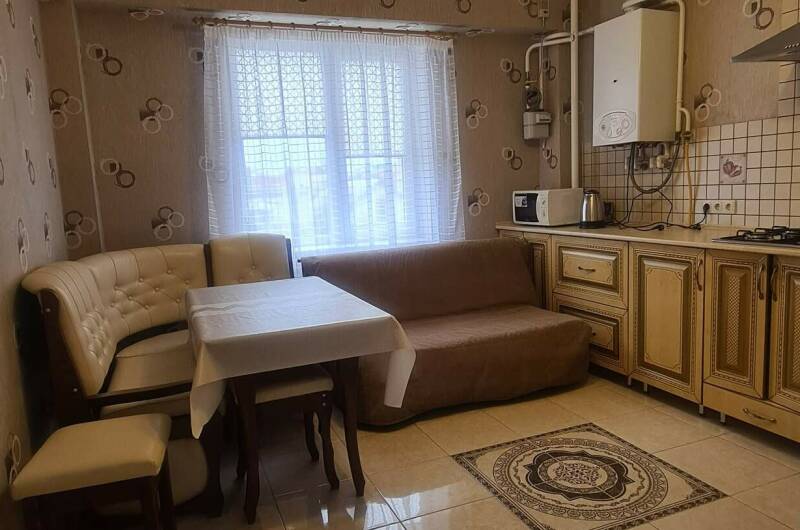 Однокомнатная квартира на Толстого