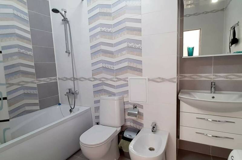 2-х комнатная квартира в центре (74 м²)