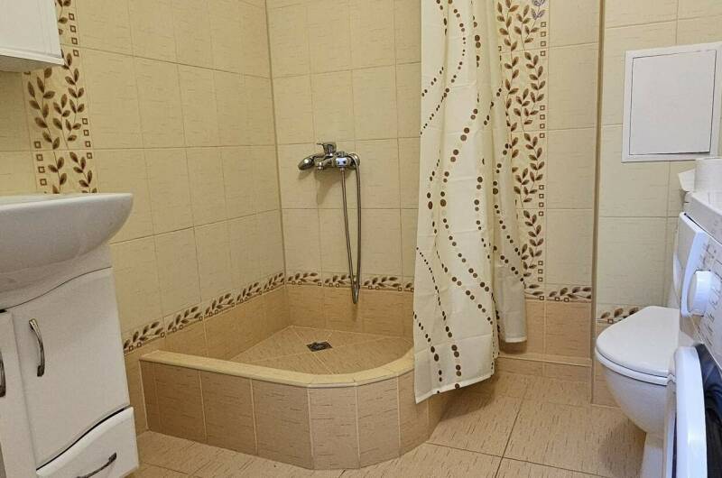 Однокомнатная квартира на Толстого