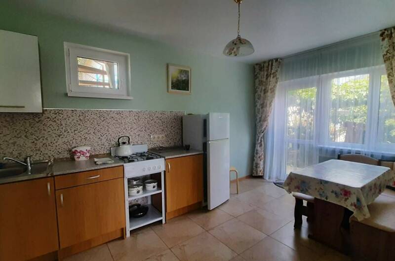 Дом на Черноморской