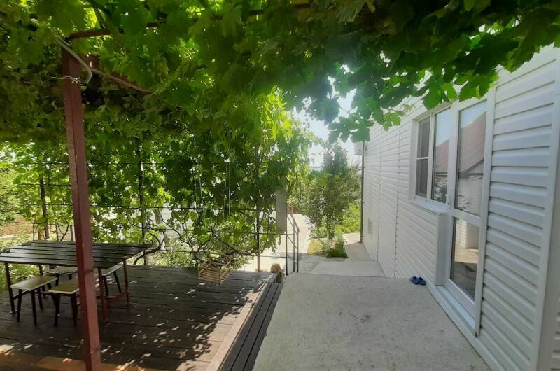 Дом на Черноморской