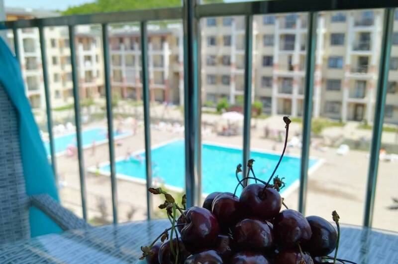 Шикарные апартаменты с бассейнами во дворе