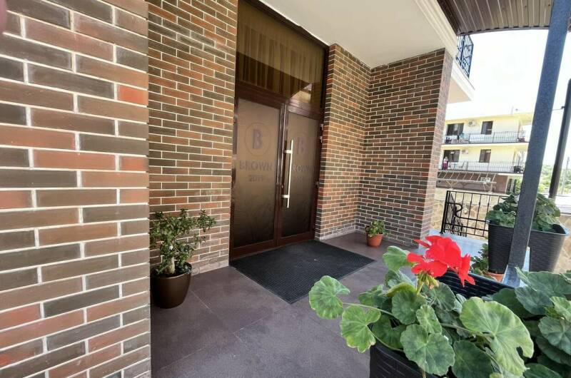 Отель «Brown»