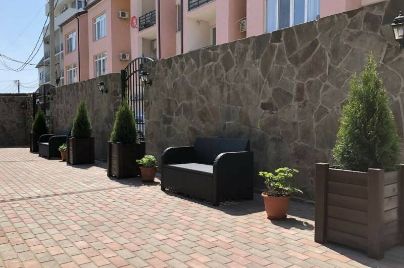 Отель «Brown»