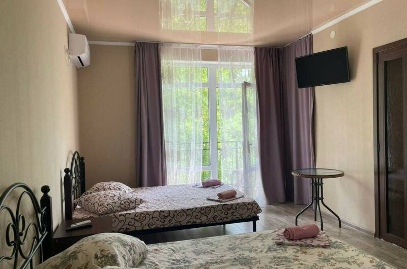 Гостевой дом «Агрия-Джем 213 Б &amp; Три звезды»