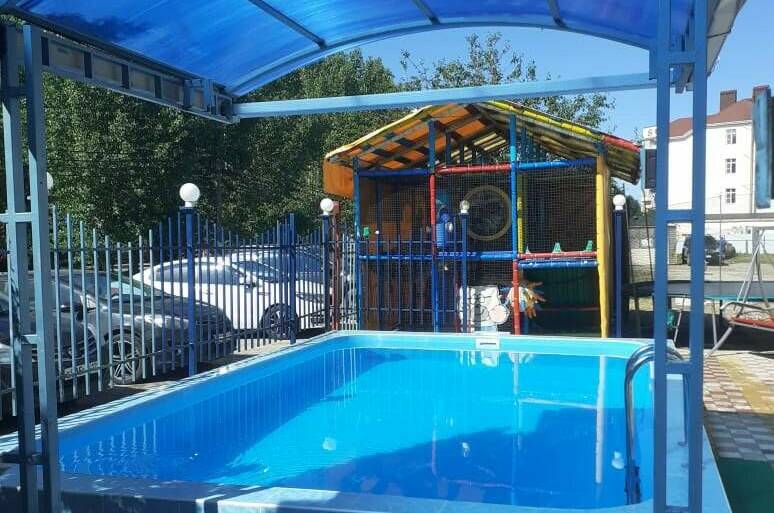 Отель «Эдельвейс»