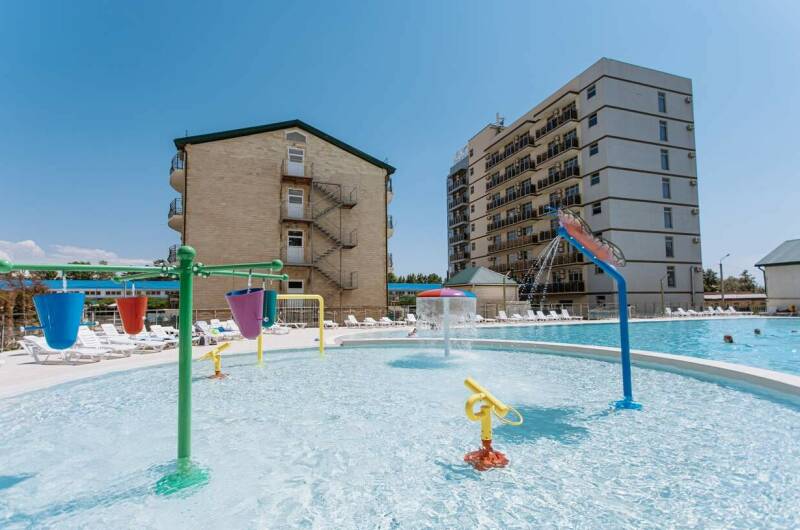 Отель «Белый Лебедь»