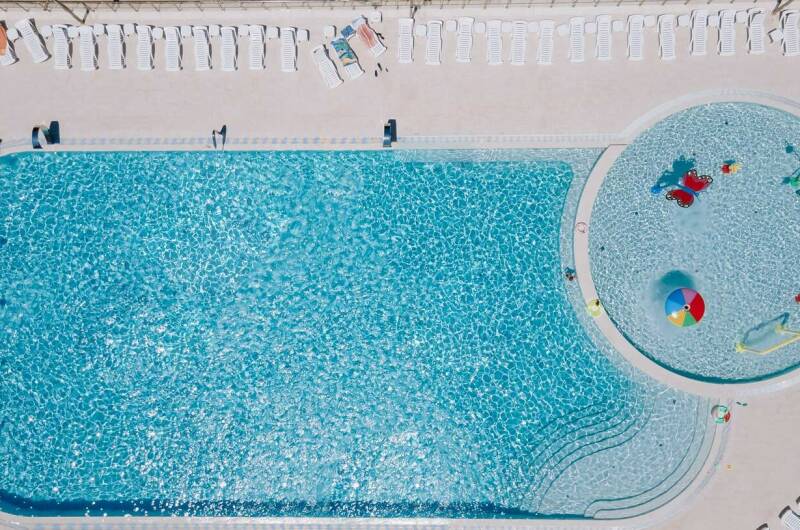 Отель «Белый Лебедь»