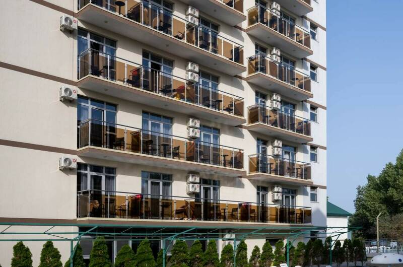 Отель «Белый Лебедь»