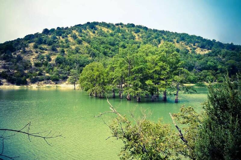 Студия «Мария» с бассейнами во дворе