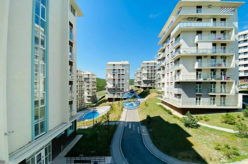 Двухкомнатная квартира с видом на море