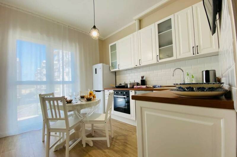 Двухкомнатная квартира с видом на море