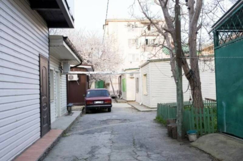 Студия на троих в центре