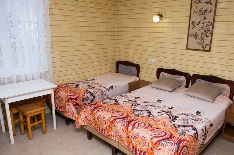 Студия на троих в центре