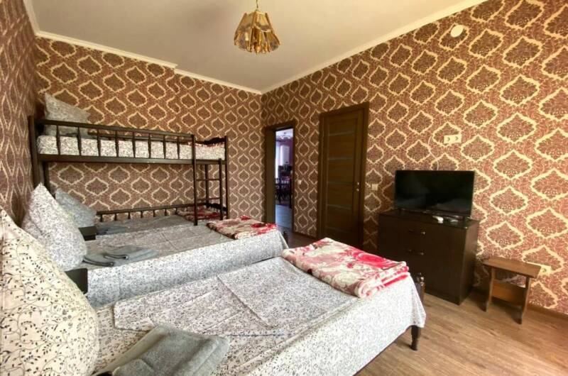 Этаж под ключ «У Захаровны»