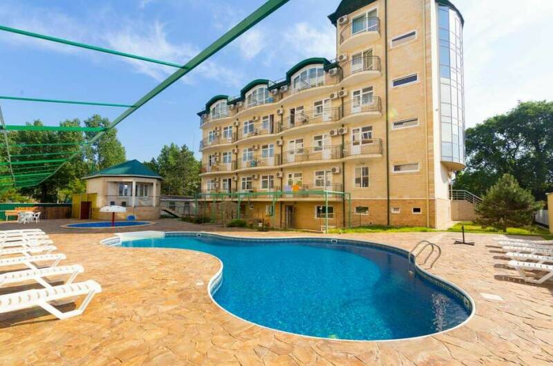 Отель «Skybridge»