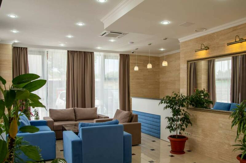 Отель «Skybridge»