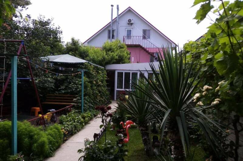 Гостевой дом «Зеленый дворик на Черноморской»