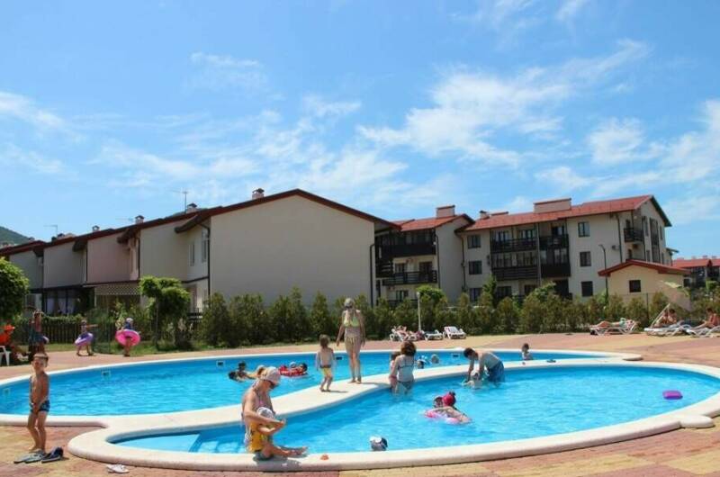 Квартира с бассейном