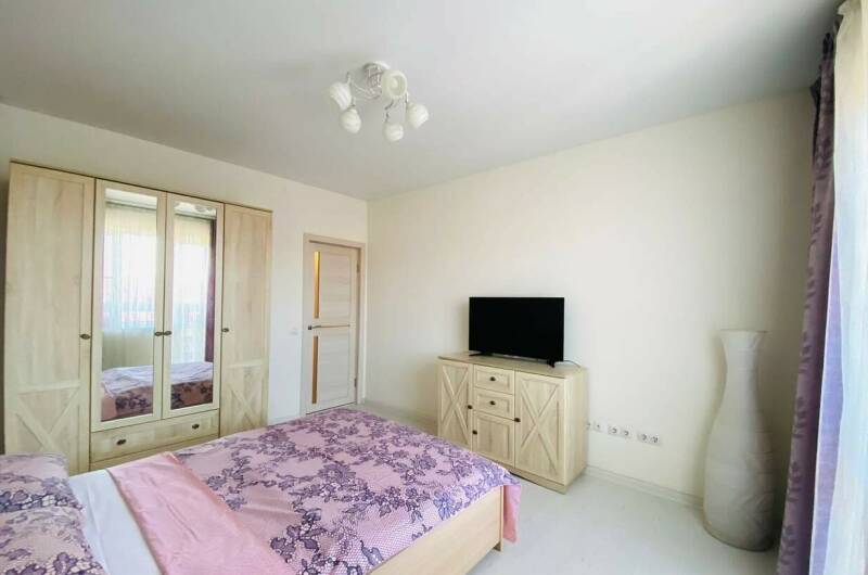 Квартира с бассейном