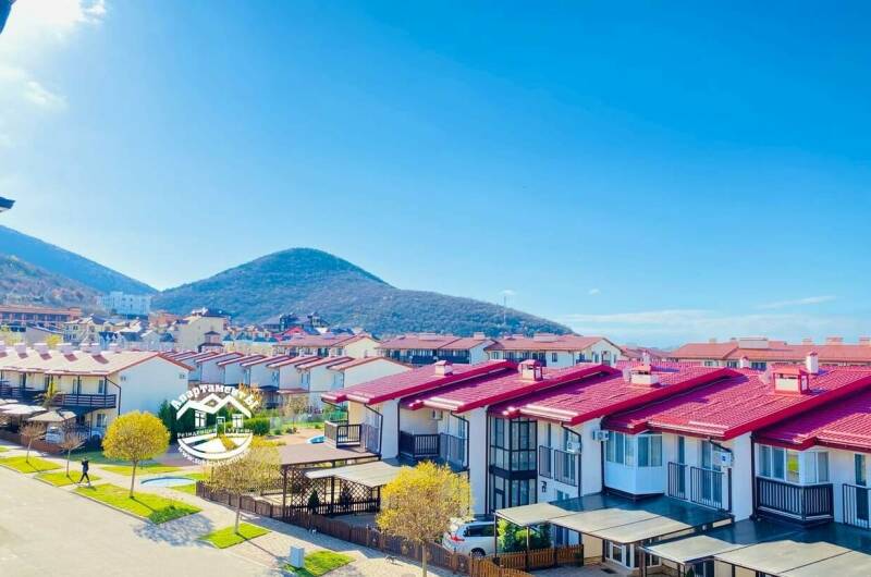 Квартира с бассейном