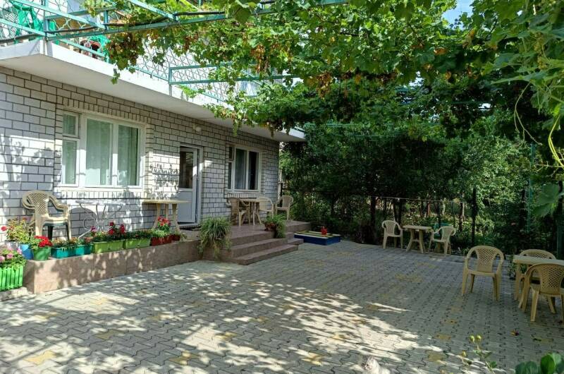 Гостевой дом на Самбурова 102