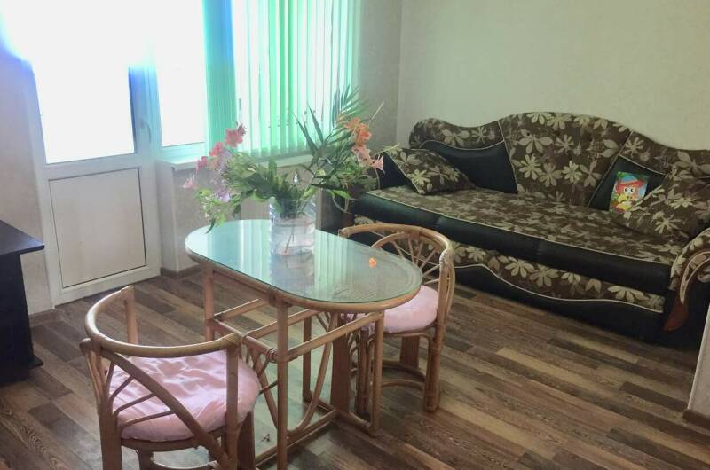 Однокомнатная квартира на 40 лет Победы