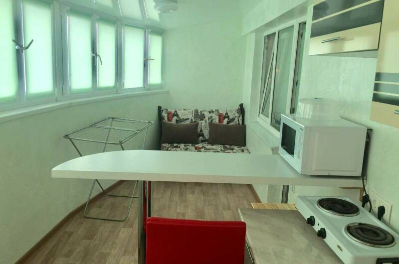 Однокомнатная квартира на 40 лет Победы