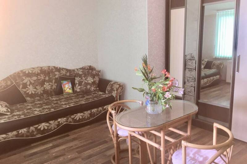 Однокомнатная квартира на 40 лет Победы