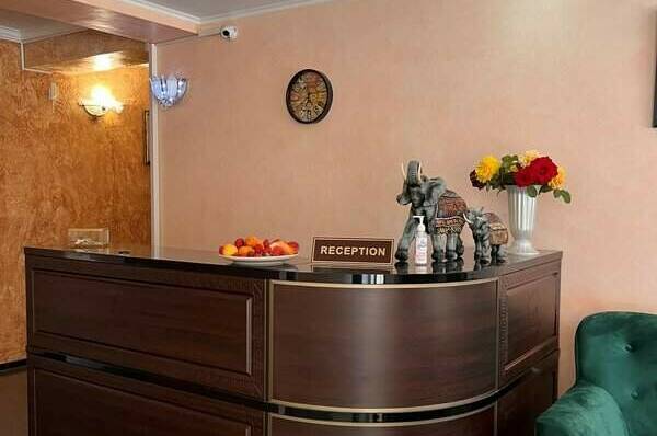 Отель «Леонидас»