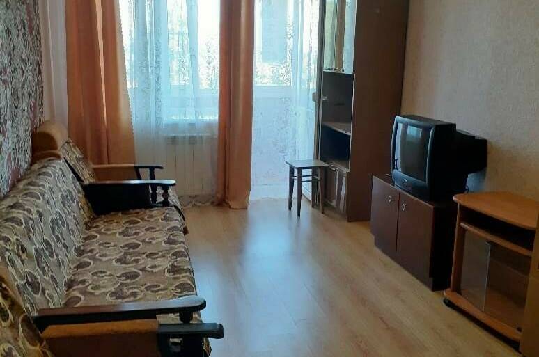 Двухкомнатная квартира на Самбурова