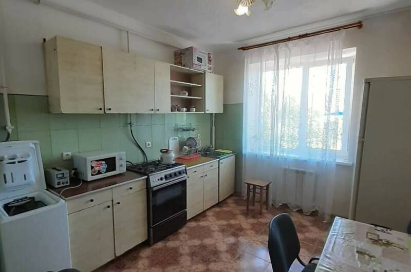 Двухкомнатная квартира на Самбурова