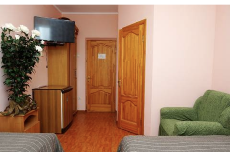 Частное домовладение «Кристина»