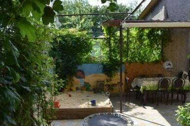 Уютный домик под ключ с кухней и двориком