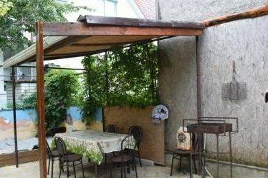 Уютный домик под ключ с кухней и двориком