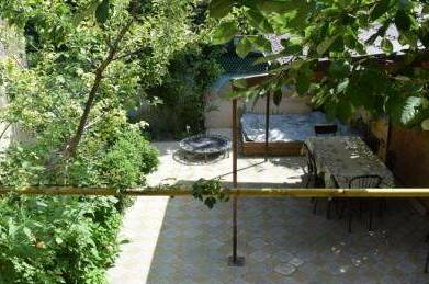 Уютный домик под ключ с кухней и двориком