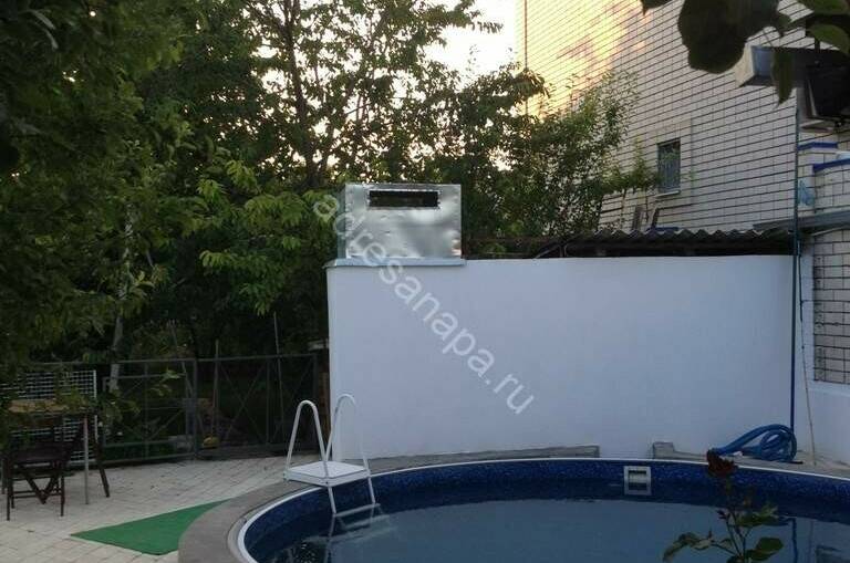 Частный дом «Зеленый дворик»