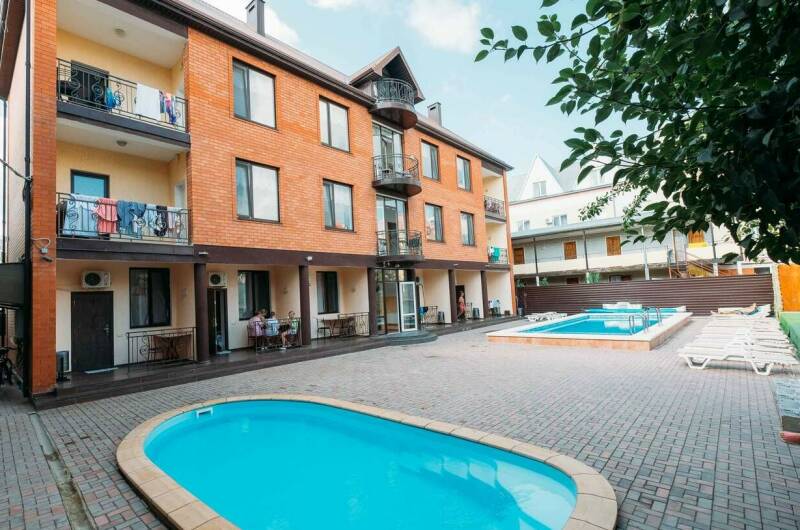 Пансионат мать и дитя «Поющие в терновнике»