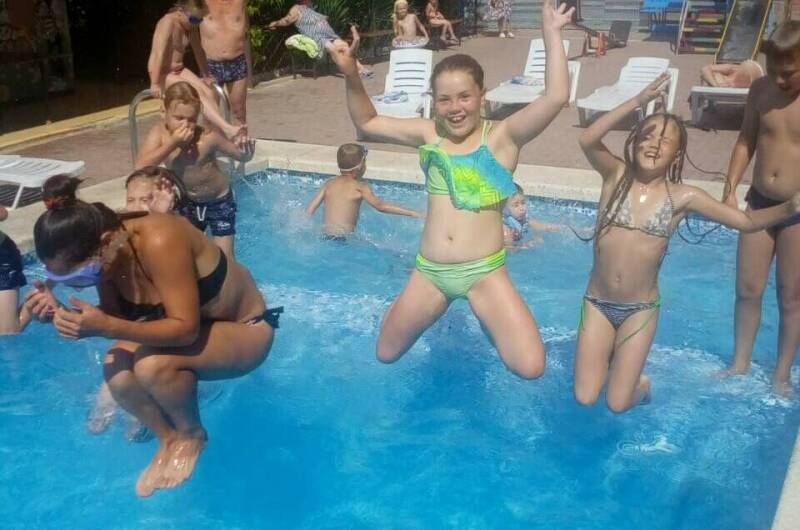 Пансионат мать и дитя «Поющие в терновнике»