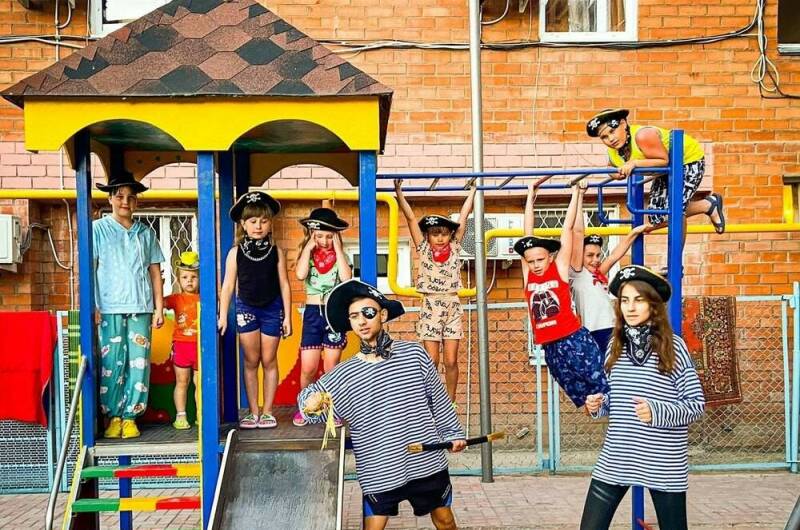 Пансионат мать и дитя «Поющие в терновнике»