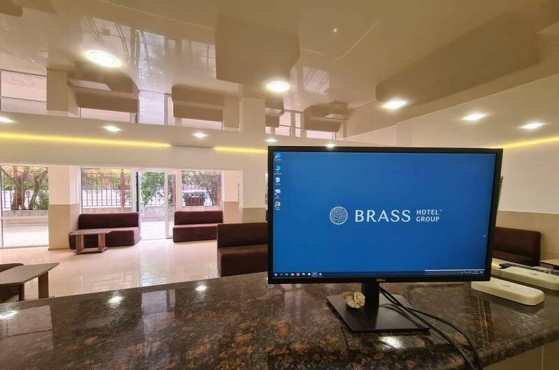 Отель «Brass Family»