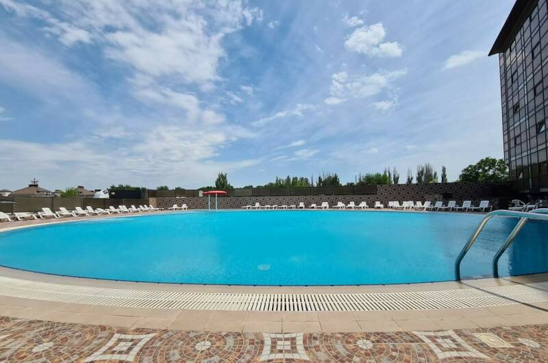 Отель «Brass Family»