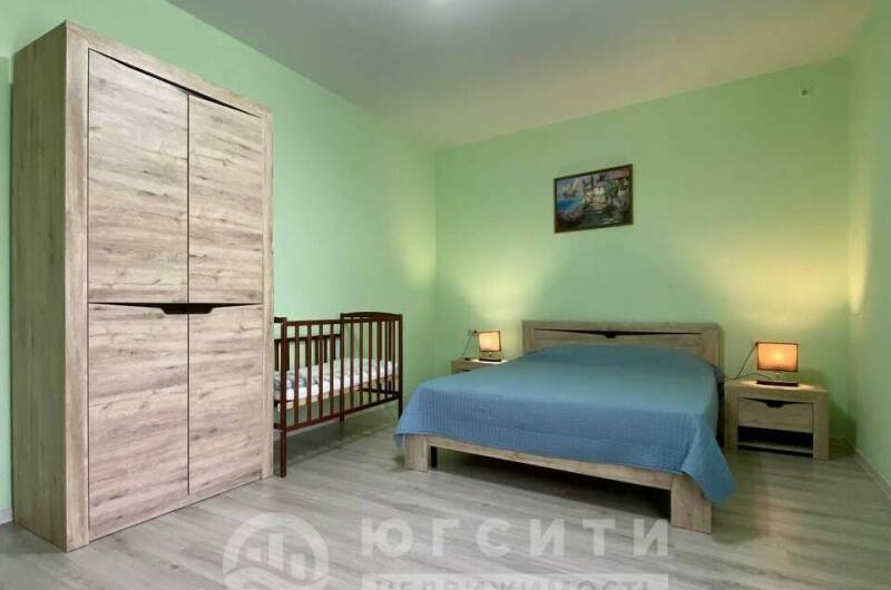 Коттедж «Pinnavilla» в центре с большим бассейном