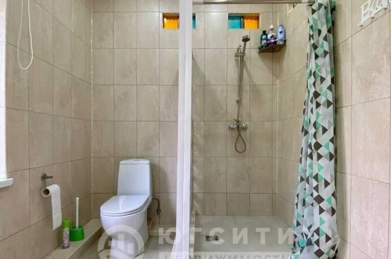 Коттедж «Pinnavilla» в центре с большим бассейном