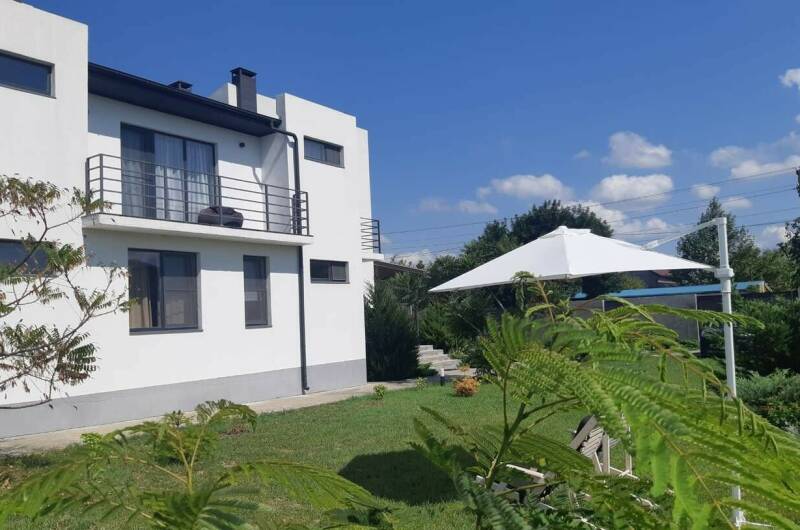 Апартаменты на Лазурном